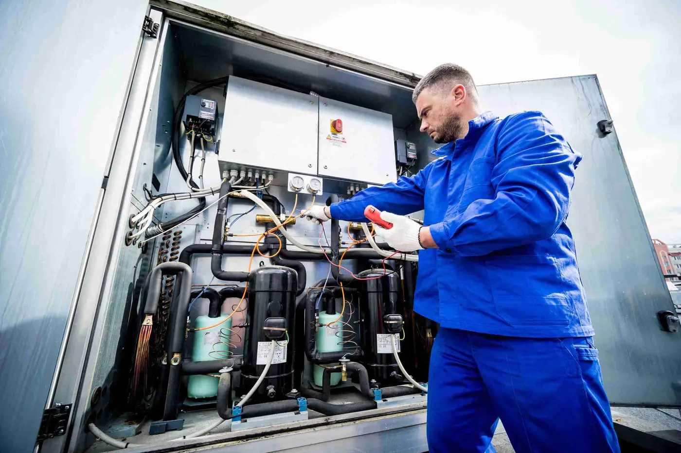 Wide Range of Air Conditioning and Chiller Products